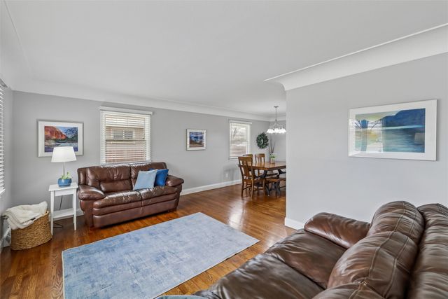 4020 64th Street, Urbandale, IA 50322