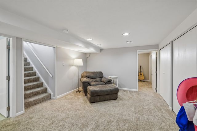 4020 64th Street, Urbandale, IA 50322