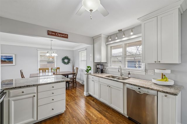 4020 64th Street, Urbandale, IA 50322