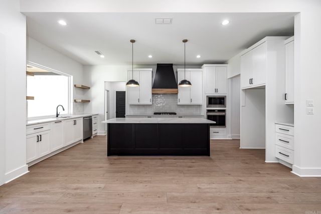 108 Shepherd Loop Drive, Arkadelphia, AR 71923