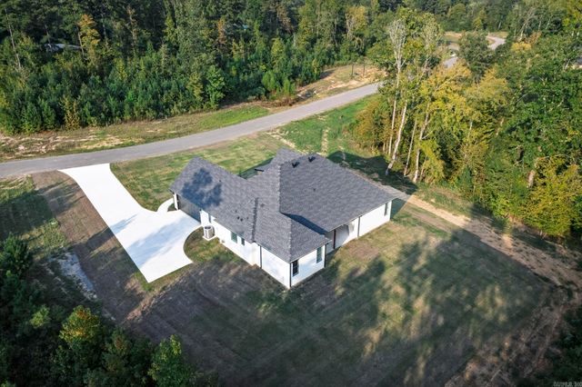 108 Shepherd Loop Drive, Arkadelphia, AR 71923