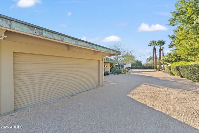 11046 N 74TH Street, Scottsdale, AZ 85260