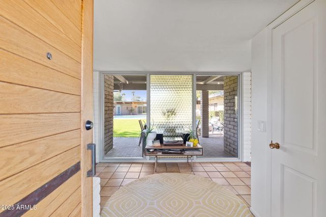 11046 N 74TH Street, Scottsdale, AZ 85260