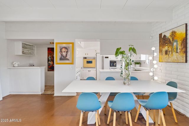 11046 N 74TH Street, Scottsdale, AZ 85260