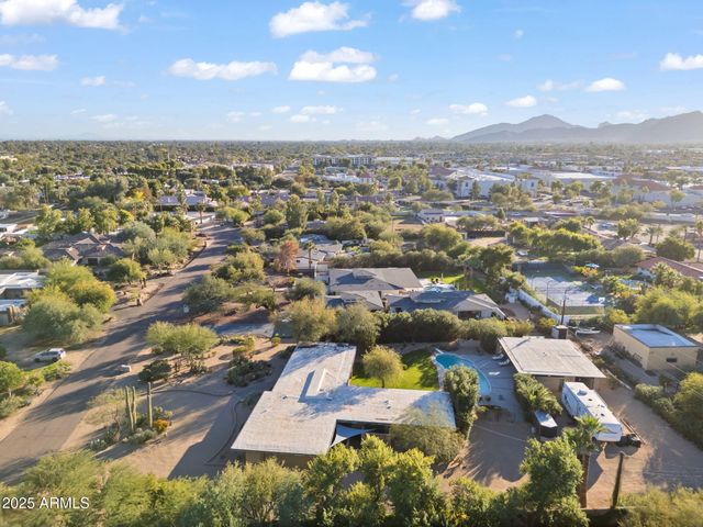 11046 N 74TH Street, Scottsdale, AZ 85260