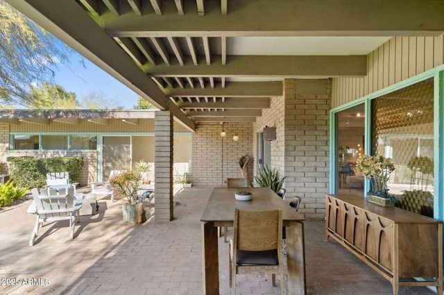 11046 N 74TH Street, Scottsdale, AZ 85260