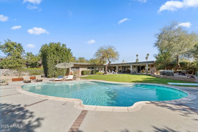 11046 N 74TH Street, Scottsdale, AZ 85260