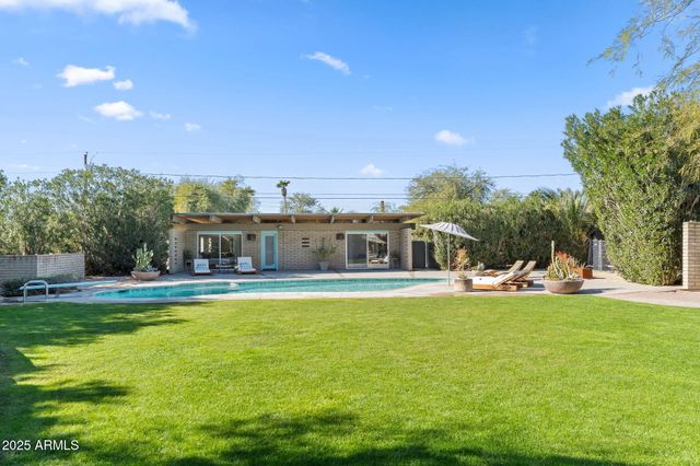 11046 N 74TH Street, Scottsdale, AZ 85260