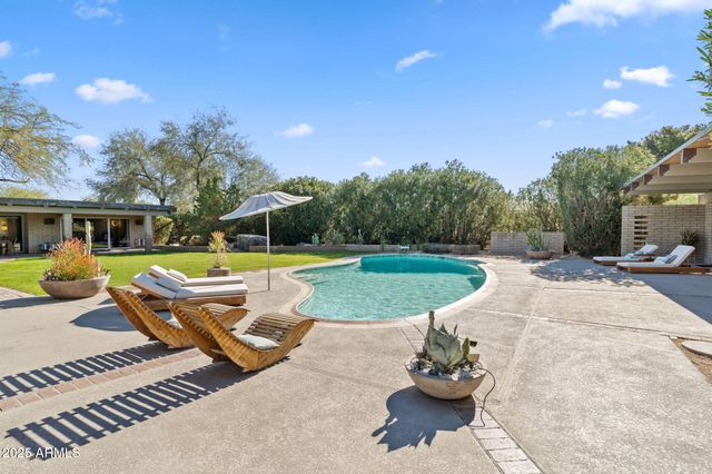 11046 N 74TH Street, Scottsdale, AZ 85260