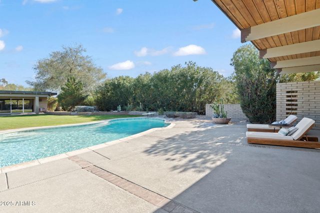 11046 N 74TH Street, Scottsdale, AZ 85260