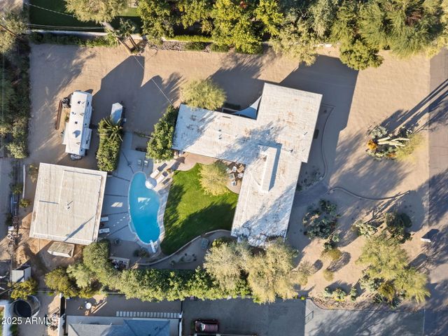 11046 N 74TH Street, Scottsdale, AZ 85260