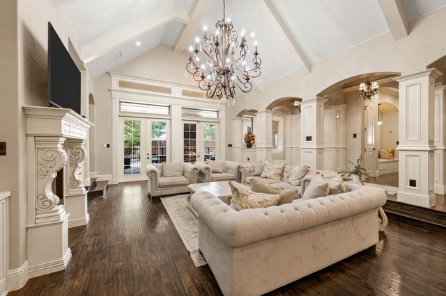 3300 Alexandria Court, Grapevine, TX 76092