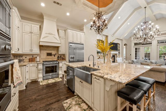 3300 Alexandria Court, Grapevine, TX 76092