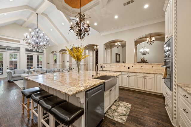 3300 Alexandria Court, Grapevine, TX 76092