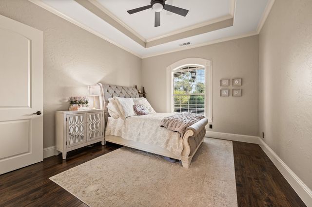 3300 Alexandria Court, Grapevine, TX 76092