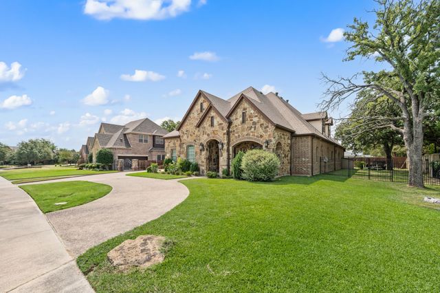 3300 Alexandria Court, Grapevine, TX 76092