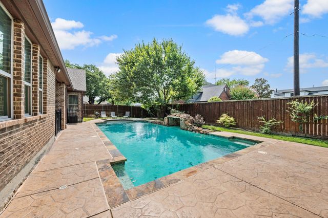 3300 Alexandria Court, Grapevine, TX 76092