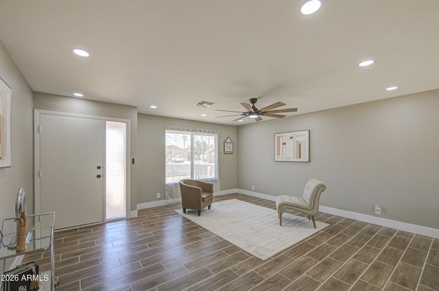 4929 W TOWNLEY Avenue, Glendale, AZ 85302