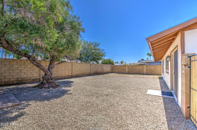 4929 W TOWNLEY Avenue, Glendale, AZ 85302