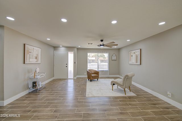 4929 W TOWNLEY Avenue, Glendale, AZ 85302