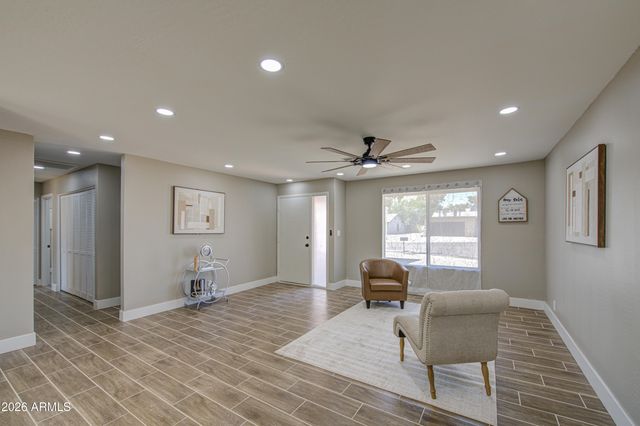 4929 W TOWNLEY Avenue, Glendale, AZ 85302