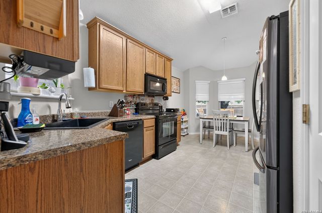 6238 PARSLEY HL, Leon Valley, TX 78238