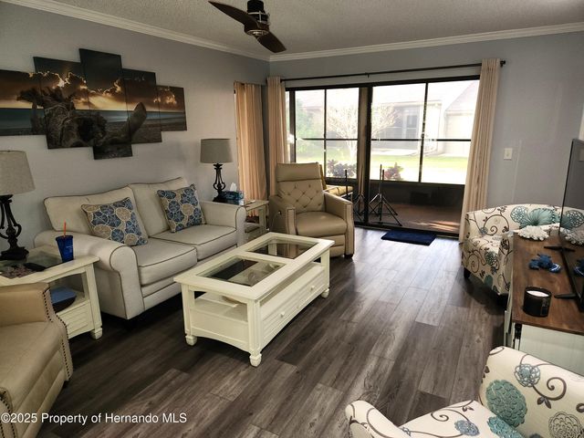 6609 Sovereign Way, Spring Hill, FL 34606