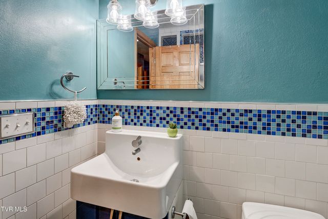 589 Headtown Road, Jonesborough, TN 37659