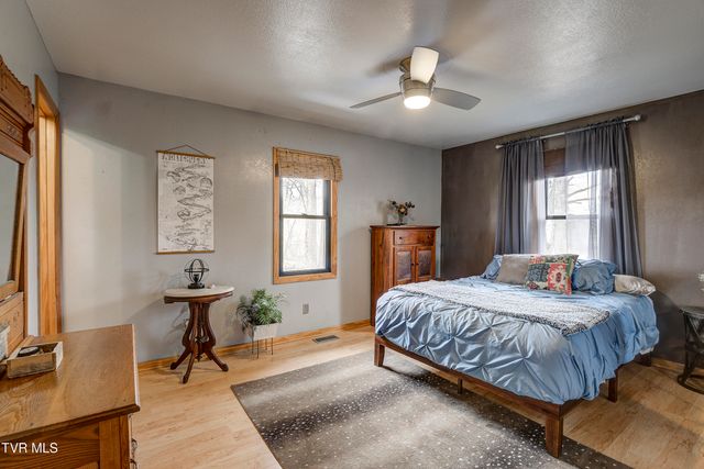 589 Headtown Road, Jonesborough, TN 37659