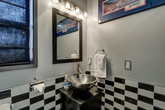 589 Headtown Road, Jonesborough, TN 37659