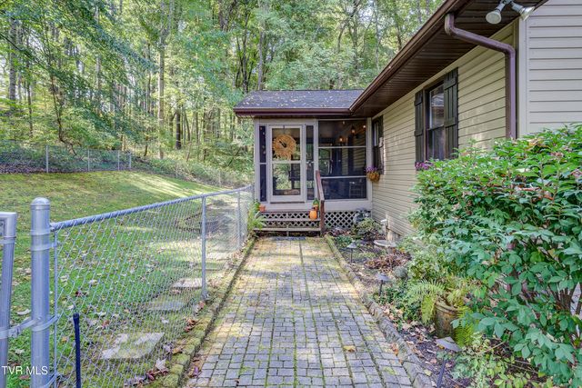 589 Headtown Road, Jonesborough, TN 37659