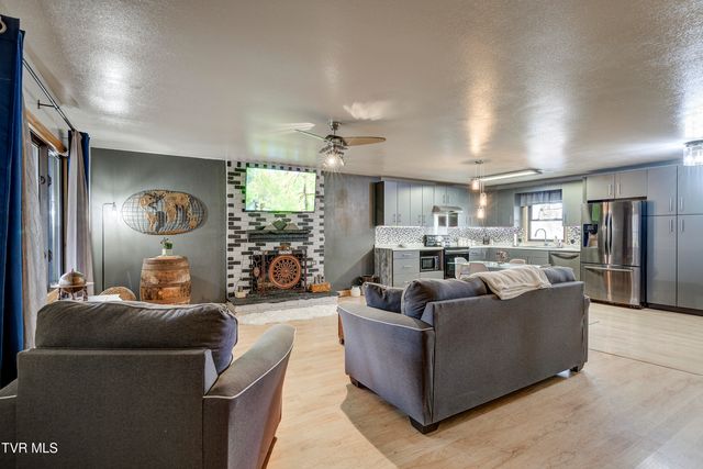 589 Headtown Road, Jonesborough, TN 37659