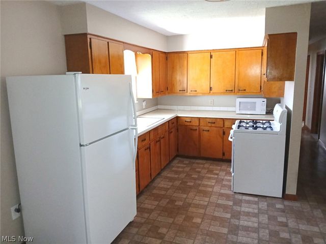 105 Newbanks Road, Parkersburg, WV 26104