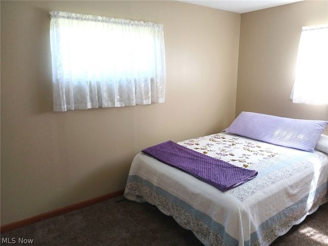 105 Newbanks Road, Parkersburg, WV 26104