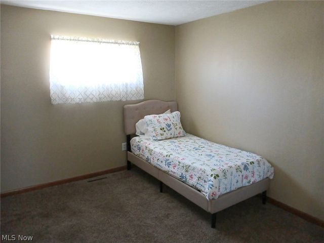 105 Newbanks Road, Parkersburg, WV 26104