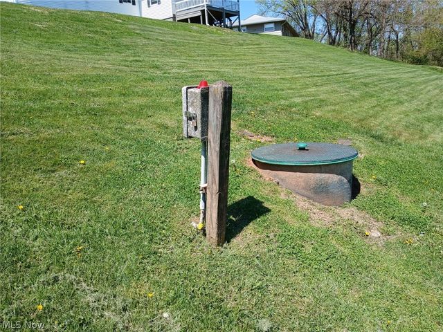 105 Newbanks Road, Parkersburg, WV 26104