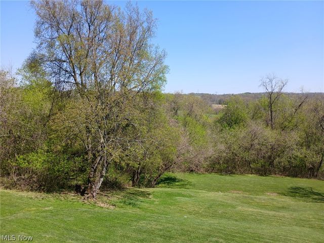 105 Newbanks Road, Parkersburg, WV 26104