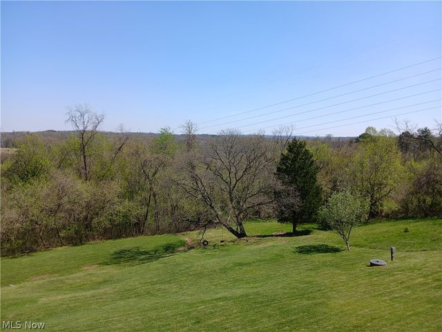 105 Newbanks Road, Parkersburg, WV 26104
