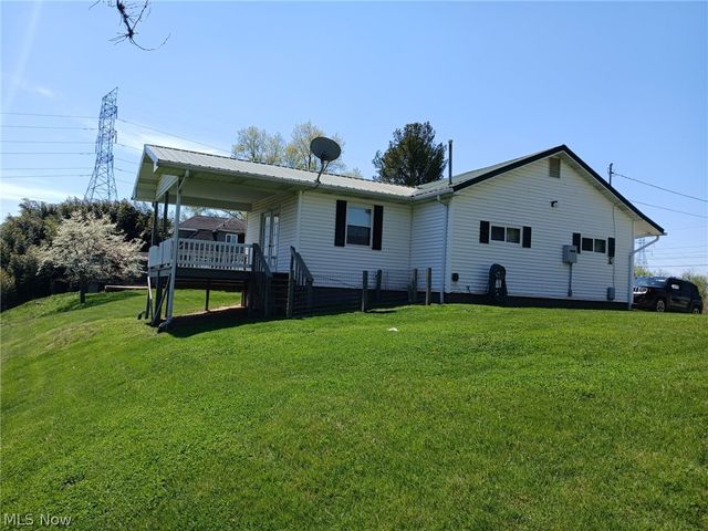 105 Newbanks Road, Parkersburg, WV 26104