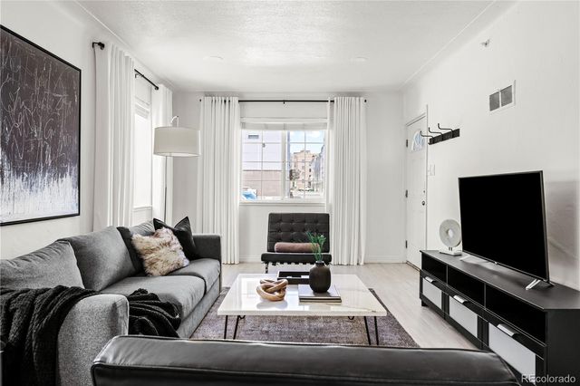 4000 W Conejos Place, Denver, CO 80204