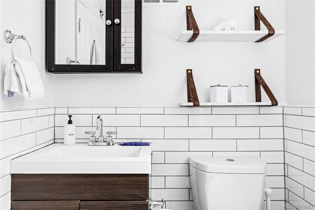 4000 W Conejos Place, Denver, CO 80204