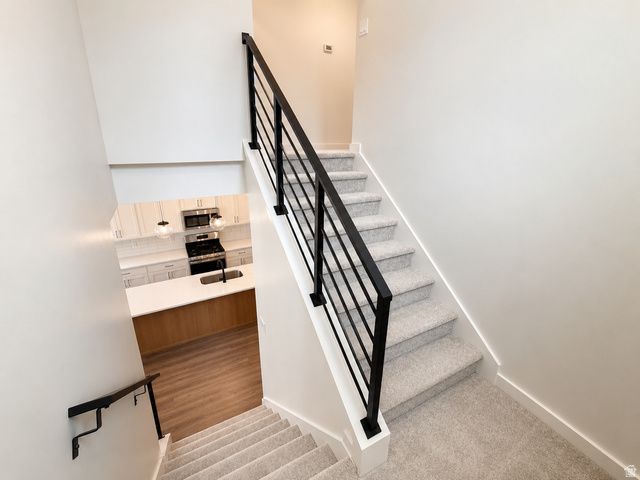 11432 S GLASS HILL DR, South Jordan, UT 84009