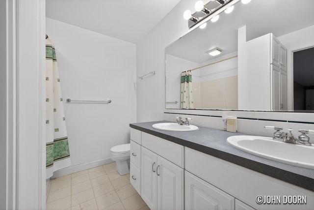 57 Rollingbrook Drive NE, Ada, MI 49301