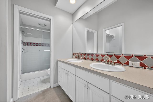 57 Rollingbrook Drive NE, Ada, MI 49301