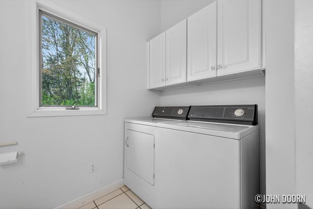 57 Rollingbrook Drive NE, Ada, MI 49301