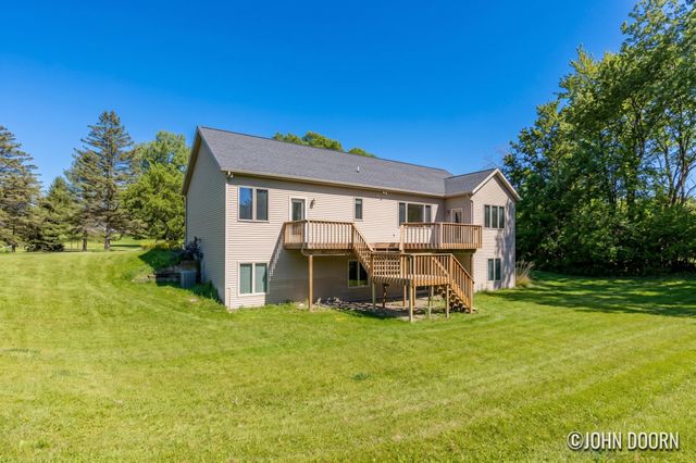 57 Rollingbrook Drive NE, Ada, MI 49301