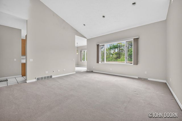 57 Rollingbrook Drive NE, Ada, MI 49301