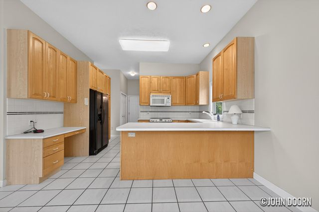 57 Rollingbrook Drive NE, Ada, MI 49301