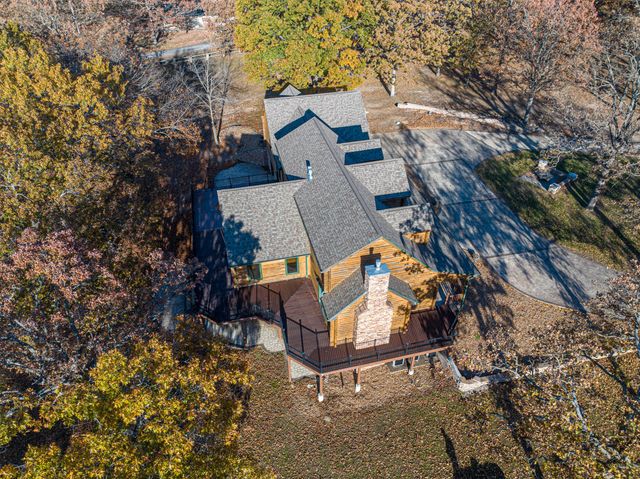 30611 Stonehaven Drive, Warsaw, MO 65355