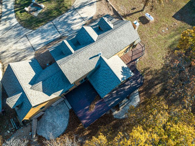 30611 Stonehaven Drive, Warsaw, MO 65355